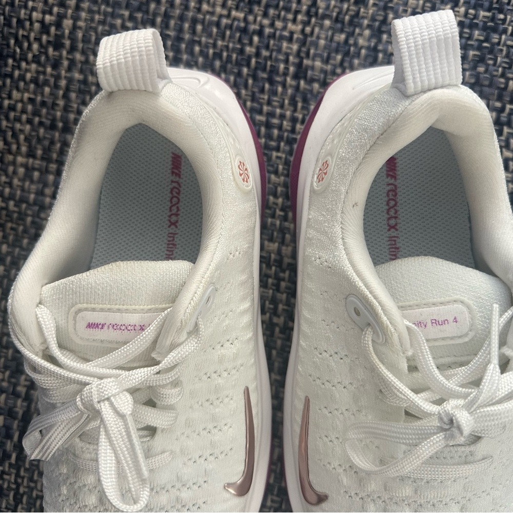 Nike Women's White and Purple Sneakers - Picture 3 of 12
